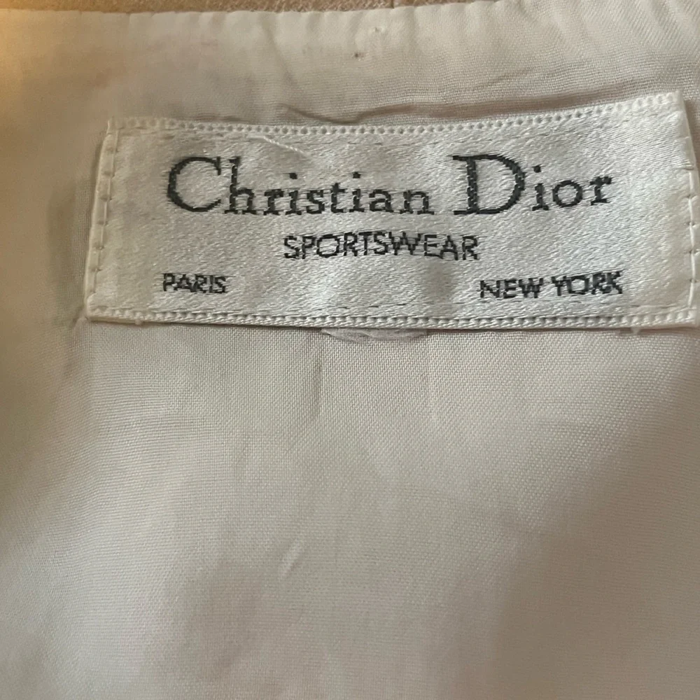 Dior reposhing this